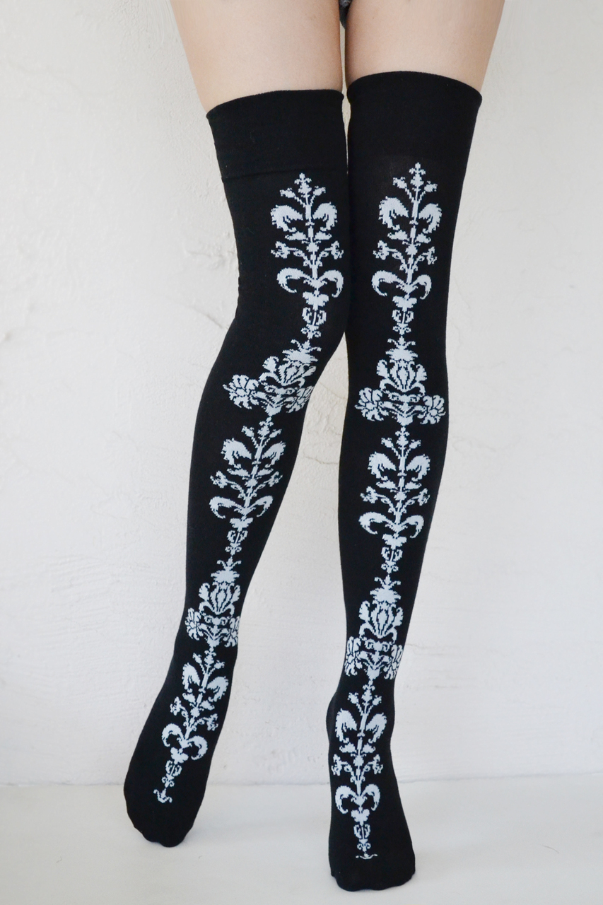 Floral Chain Over-the-Knee Socks zwart tabbisocks