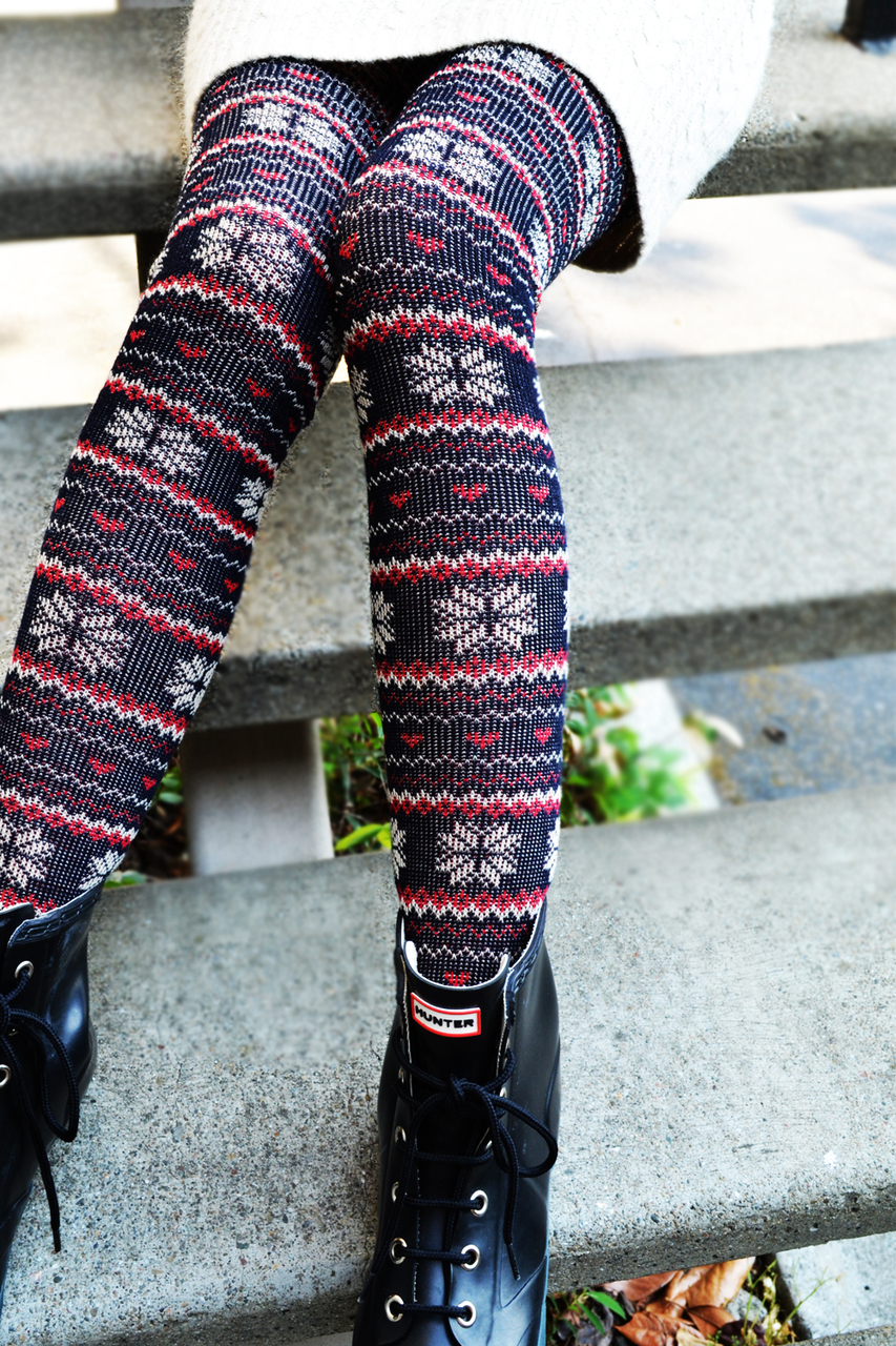 Jaquard Snow Flakes Textured Tights navy/red tabbisocks